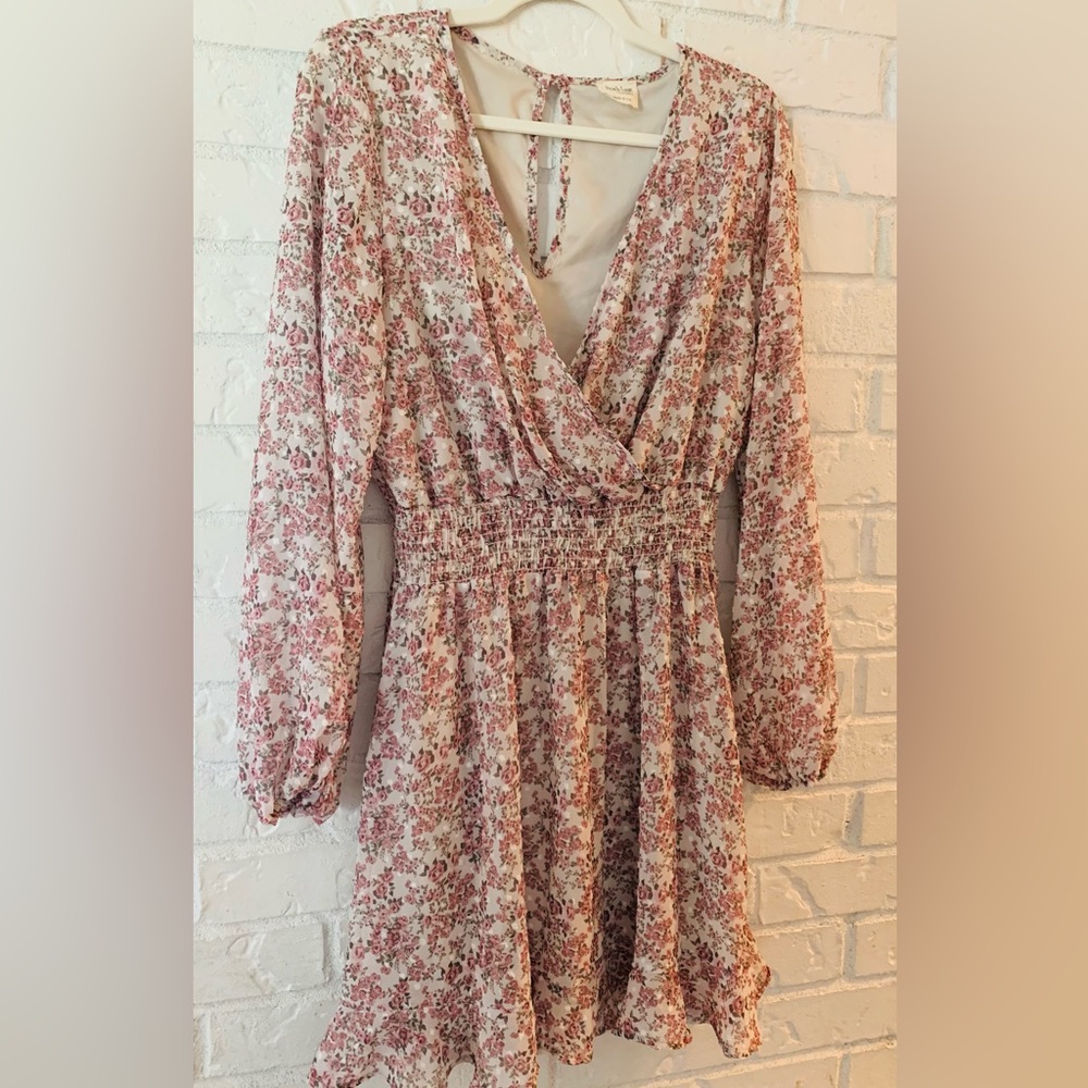 Peach Love California - Floral Long Sleeve Mini Dress L